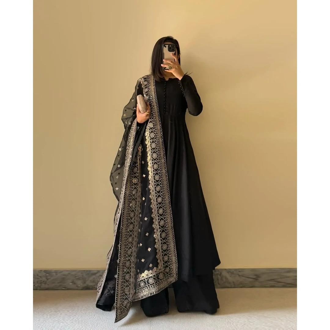 Midnight Muse.    Midnight Black Fox Georgette Flared Kurti with Handcrafted Potli Buttons & Zari Dupatta